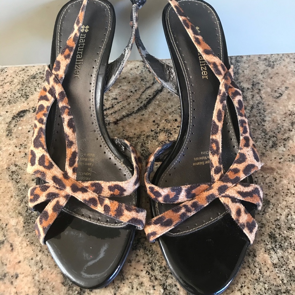 Naturalizer Leopard Print Prissy Slingbacks - Picture 2 of 8